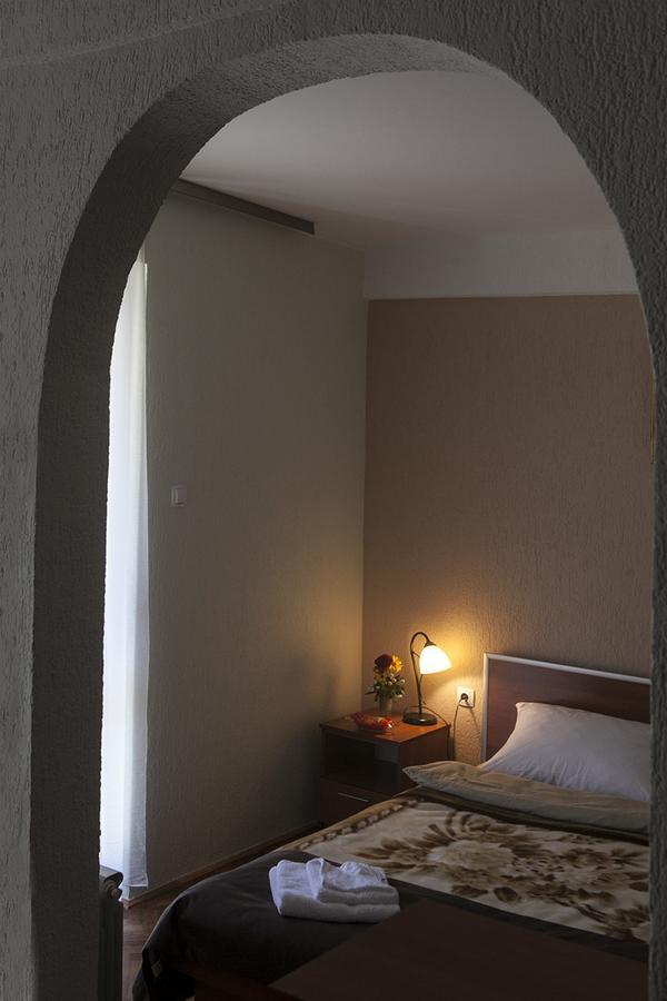 Hotel Djokovic Savnik Exteriör bild