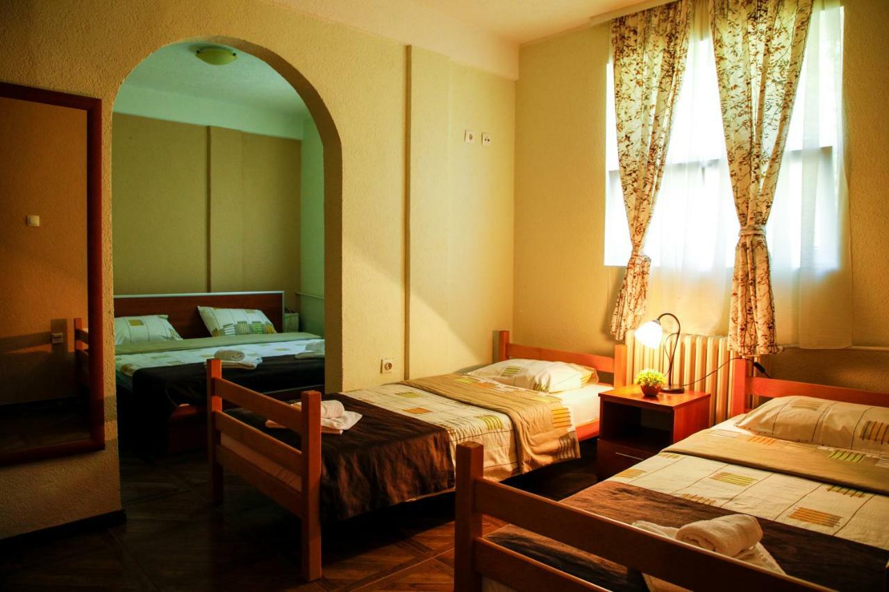 Hotel Djokovic Savnik Exteriör bild